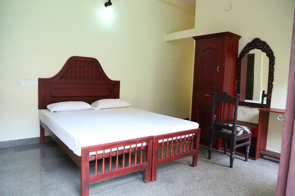 Alapatt Homestay Alappuzha Phòng bức ảnh